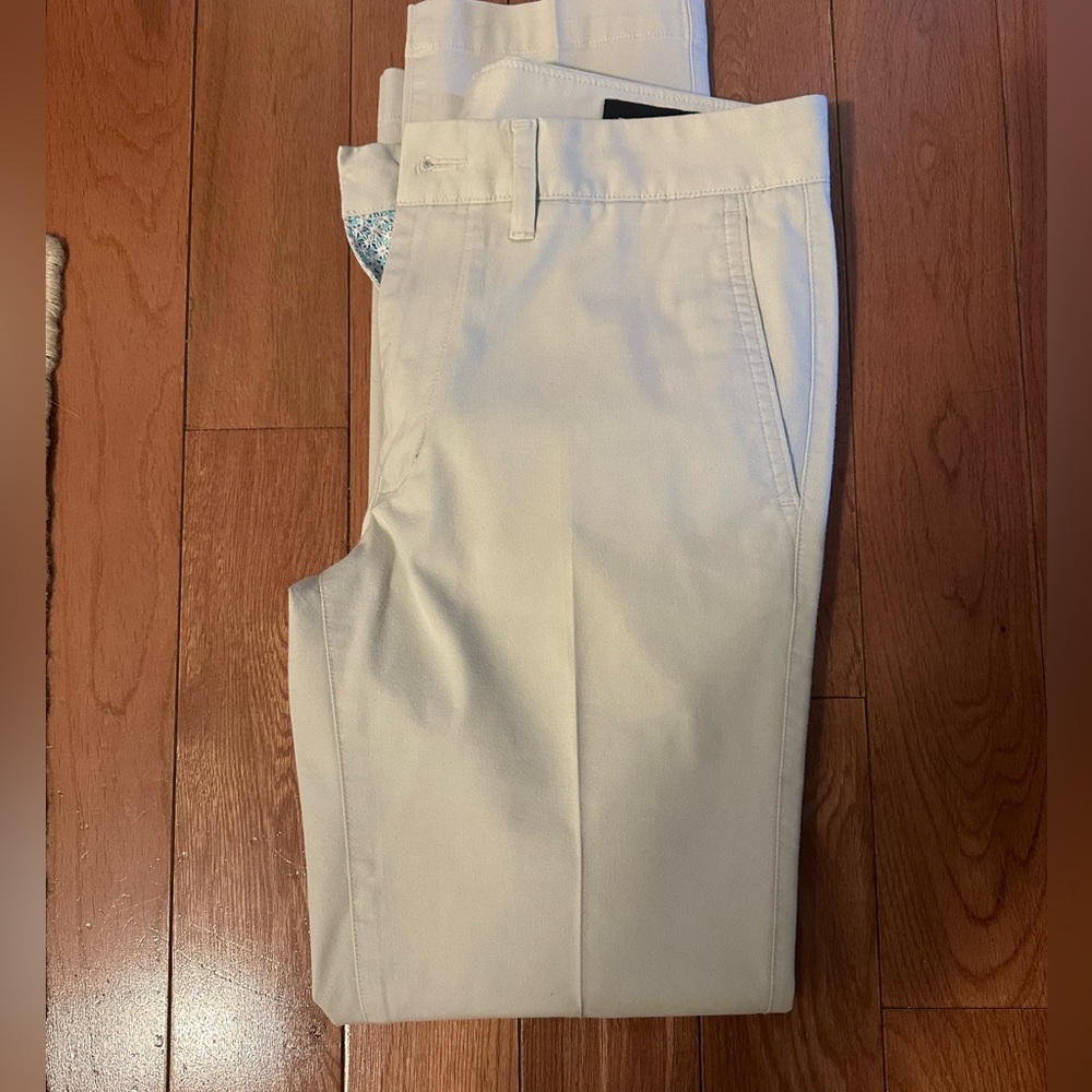 Bonobos tailored fit lightweight chinos size 28/30